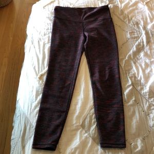 GapFit workout leggings